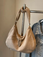 dace5ffc-8ab8-42c9-8f2c-c84afdc1f57e-Max