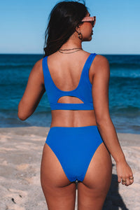 Conjunto de bikini con recorte acanalado de color sólido de 2 piezas