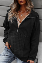 Laden Sie das Bild in den Galerie-Viewer, Quilted Patch Half Zipper Sweatshirt - www.novixan.com
