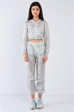Laden Sie das Bild in den Galerie-Viewer, Grey Active Wear Nylon Sweatsuit Set - www.novixan.com
