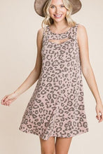 Load image into Gallery viewer, Cut Out Neckline Sleeveless Tunic Dress - www.novixan.com
