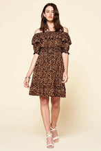 Cargue la imagen en el visor de la galería, Leopard Printed Woven Dress - www.novixan.com
