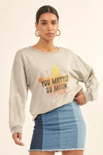 Laden Sie das Bild in den Galerie-Viewer, Multicolor Star French Terry Knit Graphic Sweatshirt - www.novixan.com

