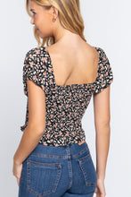 Load image into Gallery viewer, Short Sleeve Smocking Print Woven Top
