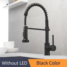 Laden Sie das Bild in den Galerie-Viewer, Kitchen Sink Brush Brass Faucets Single Lever with Pull Out Spring Spout Mixers Tap - www.novixan.com

