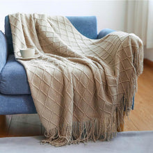 Laden Sie das Bild in den Galerie-Viewer, Nordic Knitted Sofa Bed Blanket - www.novixan.com
