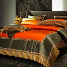 Cargue la imagen en el visor de la galería, Luxury Golden Satin Egyptian Cotton Bedding Cover Set - www.novixan.com
