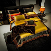 Laden Sie das Bild in den Galerie-Viewer, Luxury Golden Satin Egyptian Cotton Bedding Cover Set - www.novixan.com
