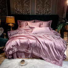 Laden Sie das Bild in den Galerie-Viewer, Luxury Silk Satin Duvet Cover Bedding Set - www.novixan.com
