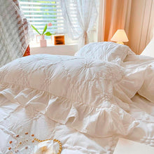Load image into Gallery viewer, Cotton Pinch Pleated Textured 4/6Pcs Duvet Cover Set - www.novixan.com
