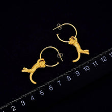 Laden Sie das Bild in den Galerie-Viewer, Handmade Fine Silver Kung Fu Cat Drop Earrings - www.novixan.com
