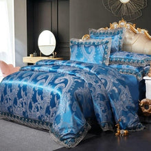 Laden Sie das Bild in den Galerie-Viewer, Luxury Silky Satin Bedding Set 4pcs - www.novixan.com
