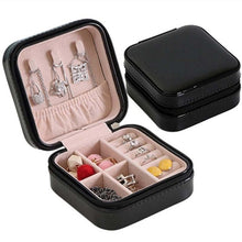 Laden Sie das Bild in den Galerie-Viewer, Zipper Jewelry Box with Earring Holder - www.novixan.com
