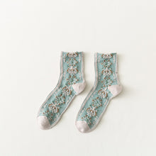 Laden Sie das Bild in den Galerie-Viewer, Woman&#39;s Retro Embroidery Socks - www.novixan.com

