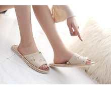 Load image into Gallery viewer, Women&#39;s Flat Indoor Slippers - www.novixan.com
